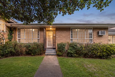 /international/au/2-208-warrigal-road-camberwell-vic-152671144/