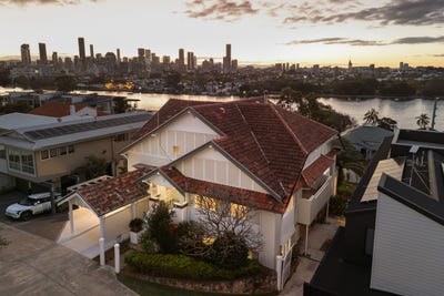 /international/au/100a-norman-crescent-norman-park-qld-148715420/?lang=id