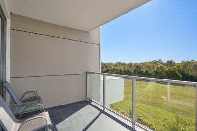 /international/au/5108-31-bourton-road-merrimac-qld-148383268/