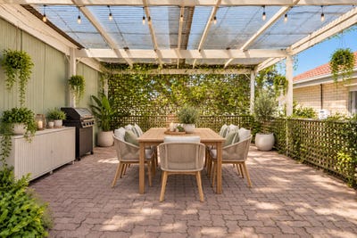 /international/au/2-sandgate-street-reynella-sa-152415480/