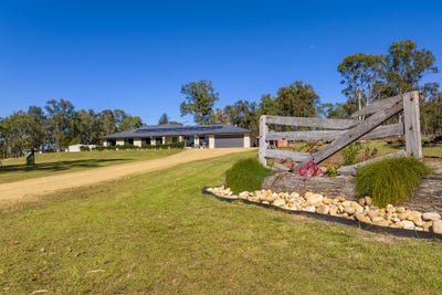 /international/au/89-nanango-brooklands-road-nanango-qld-151626236/