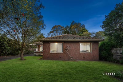 /international/au/25-carrara-road-rowville-vic-152629648/