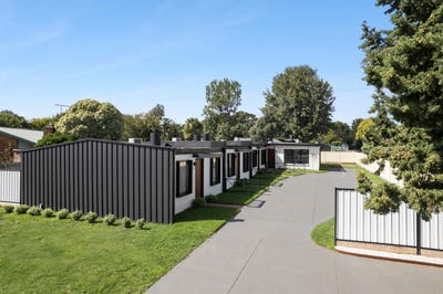 /international/au/units-1-3-31-worcester-road-gisborne-vic-150798536/