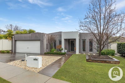 /international/au/18-bronwyn-crt-spring-gully-vic-148661360/?lang=pt