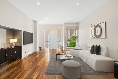 /international/au/17-6-kembla-street-balgownie-nsw-148354140/