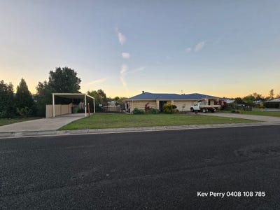 /international/au/66-parkridge-drive-withcott-qld-151372772/