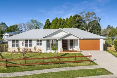 /international/au/8-lochinvar-drive-bundanoon-nsw-152471048/