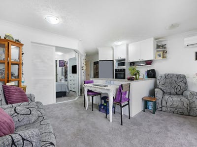 /international/au/31-106-108-marine-parade-southport-qld-151270168/