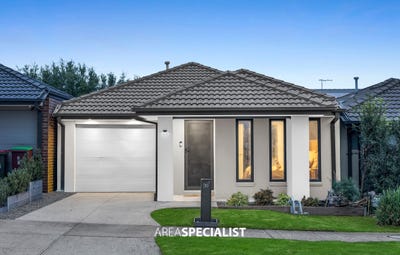 /international/au/30-aintree-close-clyde-vic-151527872/
