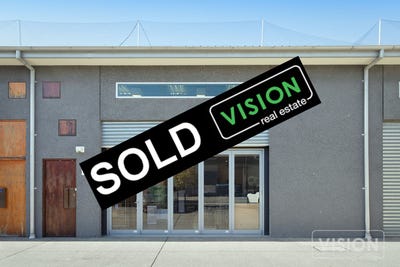 /international/au/8-3-rocklea-drive-port-melbourne-vic-505225072/