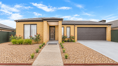 /international/au/13-kinnear-avenue-tarneit-vic-152608348/