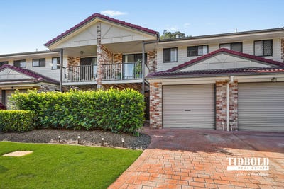 /international/au/44-333-colburn-avenue-victoria-point-qld-152608288/