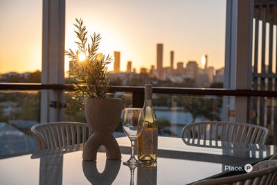 /international/au/59-agnew-street-norman-park-qld-152536012/