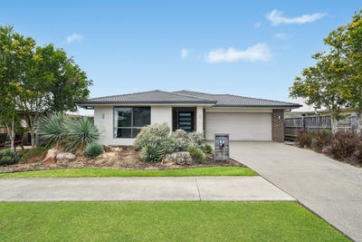 /international/au/24-cohen-way-thrumster-nsw-152678480/