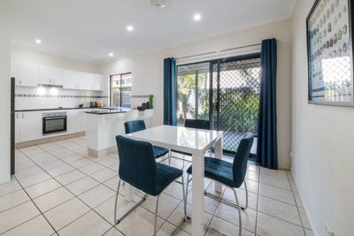 /international/au/6-7-erromango-drive-jubilee-pocket-qld-151318916/