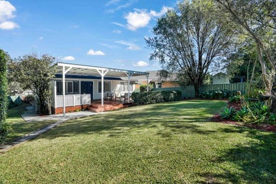 /international/au/26-woolley-close-thornton-nsw-148652684/