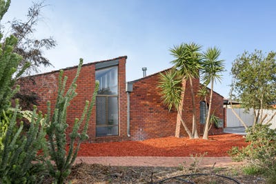 /international/au/8-michelle-street-wilson-wa-151297124/