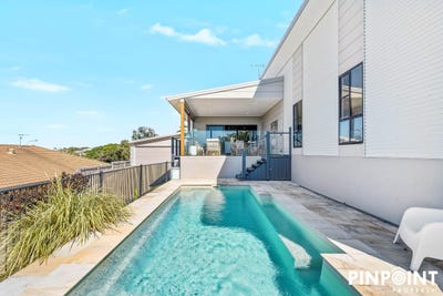 /international/au/4-grange-court-eimeo-qld-148546944/