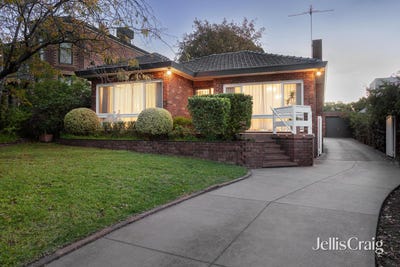 /international/au/13-kerry-parade-balwyn-vic-151114548/