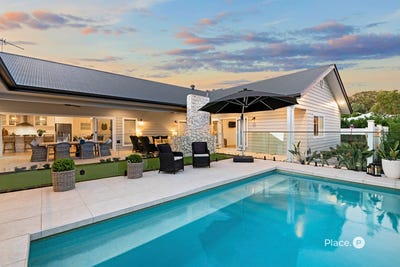 /international/au/59-outlook-place-moggill-qld-152106508/