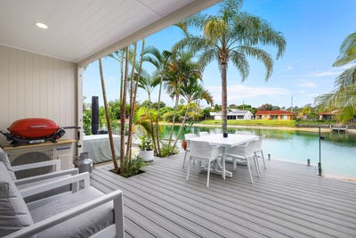 /international/au/177-2-10-coolgardie-street-elanora-qld-148630576/