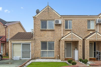 /international/au/16-47-mallacoota-street-wakeley-nsw-151148944/