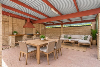 /international/au/unit-1-10-acacia-street-wollongbar-nsw-152472672/