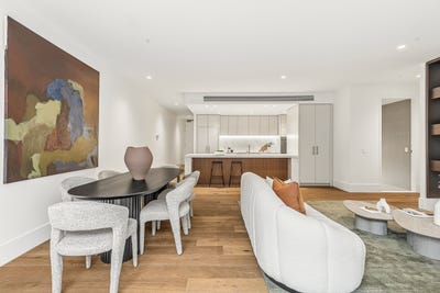 /international/au/g05-125-doncaster-road-balwyn-north-vic-152605952/