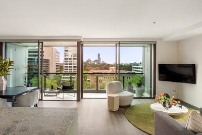 /international/au/501-480-st-kilda-road-melbourne-vic-152713860/