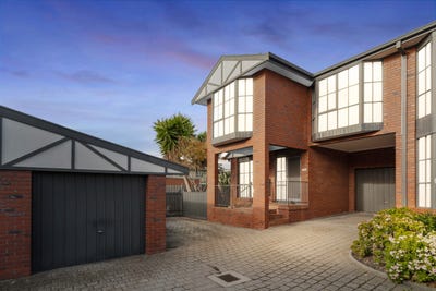 /international/au/5-8-12-gillies-street-essendon-north-vic-148335772/