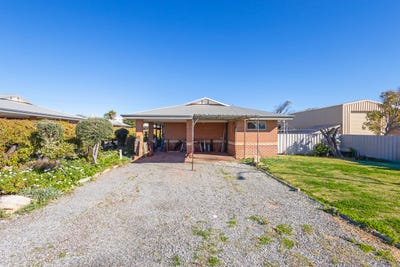 /international/au/2-3-williams-place-green-head-wa-151900540/