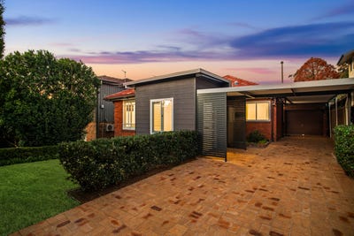 /international/au/235-eastern-valley-way-middle-cove-nsw-150822188/