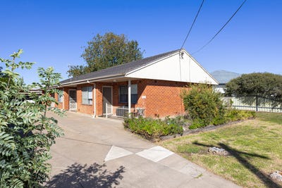 /international/au/1-28-higgins-avenue-wagga-wagga-nsw-151237456/
