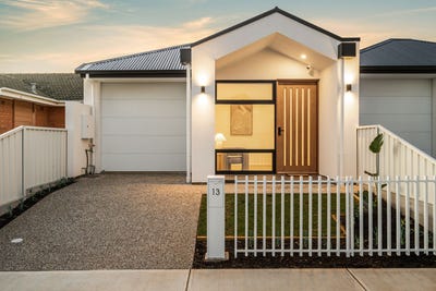 /international/au/13-kenney-street-christies-beach-sa-148552476/?lang=en