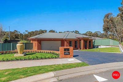 /international/au/1-edmarna-way-maiden-gully-vic-152430812/