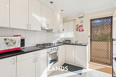 /international/au/23-3-noblet-street-findon-sa-148572740/