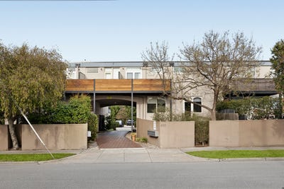 /international/au/1-338-bay-road-cheltenham-vic-148482600/