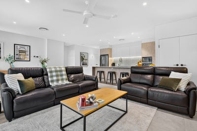 /international/au/2g-25-regent-honeyeater-grove-north-kellyville-nsw-152551492/