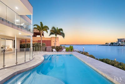 /international/au/34-brittanic-crescent-sovereign-islands-qld-152590400/