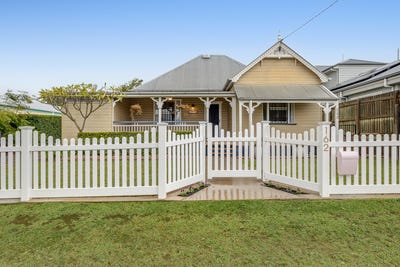 /international/au/162-spring-street-middle-ridge-qld-151445888/