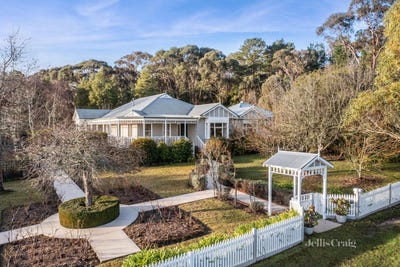 /international/au/210-barkly-street-buninyong-vic-148588972/