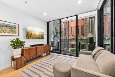 /international/au/210-107-cambridge-street-collingwood-vic-151151648/