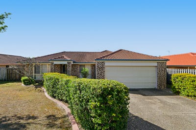 /international/au/11-easter-crescent-pacific-pines-qld-152425272/