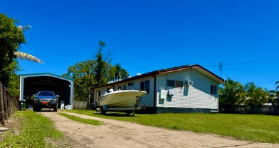 /international/au/12-ambrym-street-calen-qld-151066608/