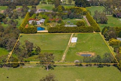 /international/au/98-kronks-lane-woodend-vic-204486668/