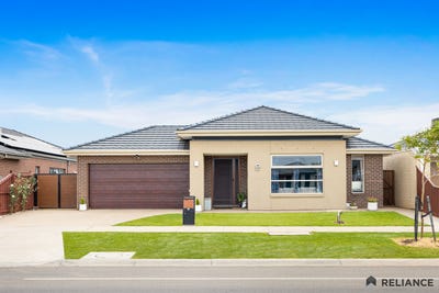 /international/au/137-stonehill-drive-maddingley-vic-144414656/