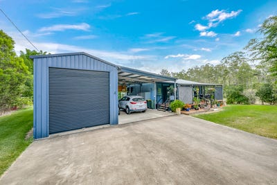 /international/au/4-camira-court-south-bingera-qld-151028152/