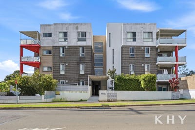 /international/au/323-272-276-railway-terrace-guildford-nsw-152537012/