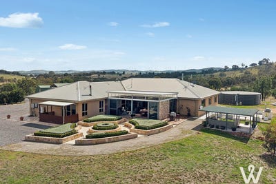 /international/au/33-yass-valley-way-yass-nsw-150897120/