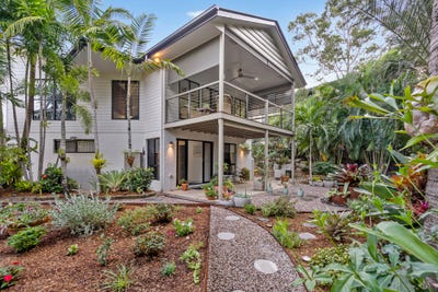 /international/au/3-honeybee-place-upper-kedron-qld-151376304/